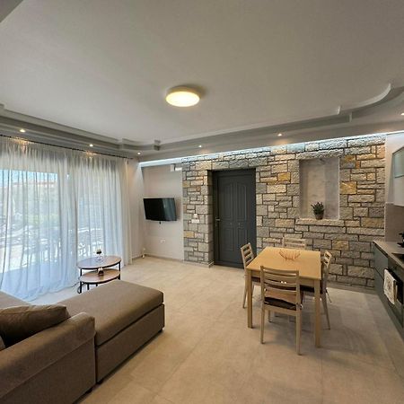 Iris Villas Complex Frínion Eksteriør billede